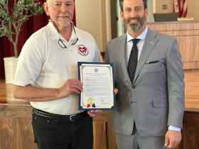 Mayor Gates and Johnny Sudberry