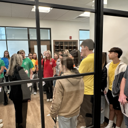 Youth Leadership Walker County students tour inside city hall 