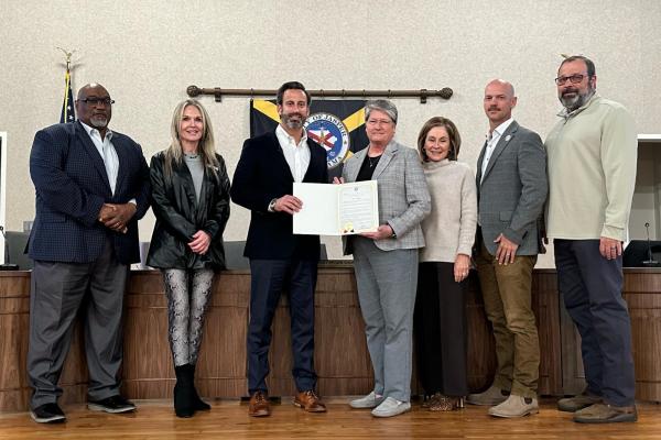 Donna Kilgore with city council and mayor 