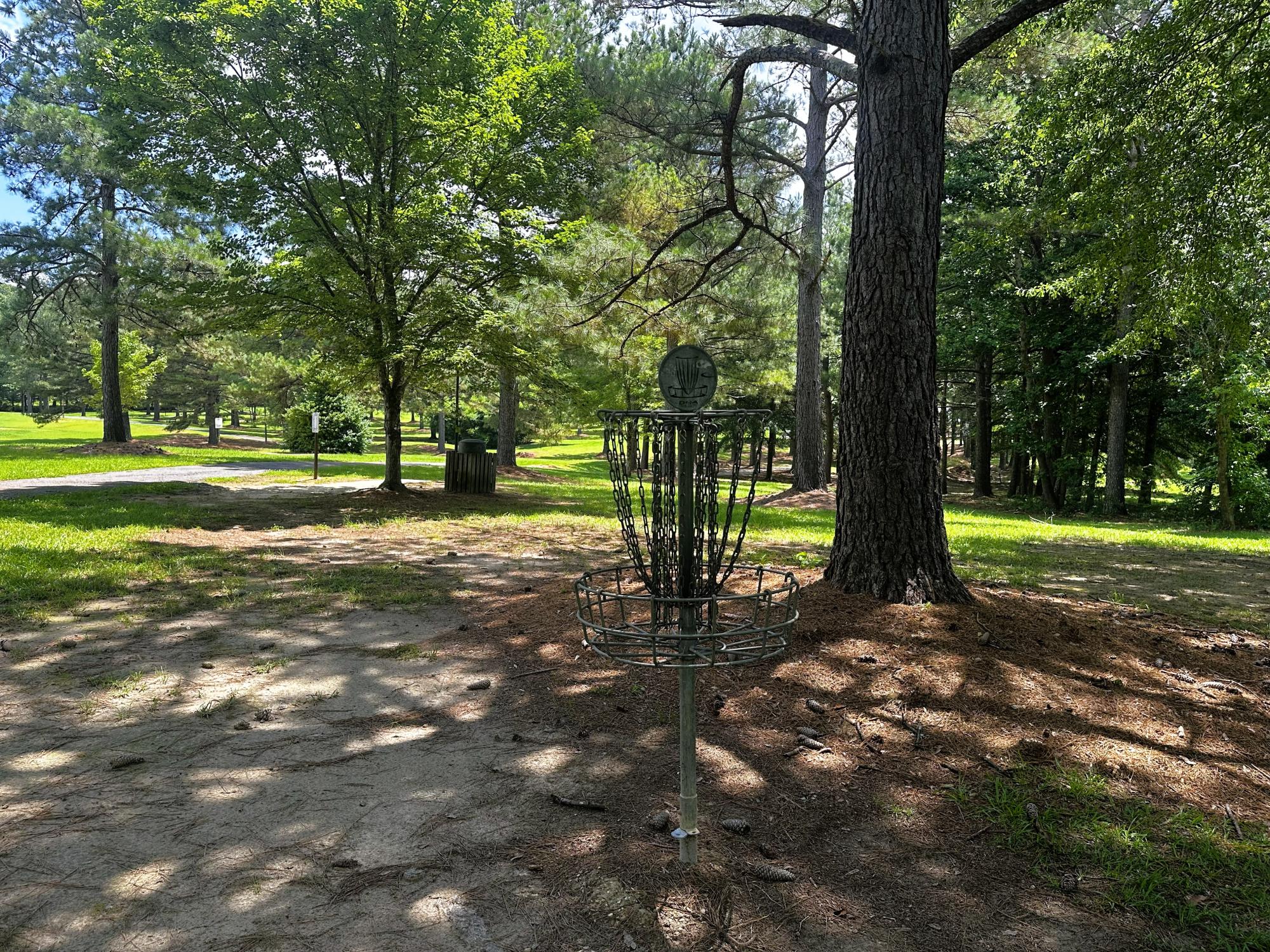 North Jasper Park disc golf basket